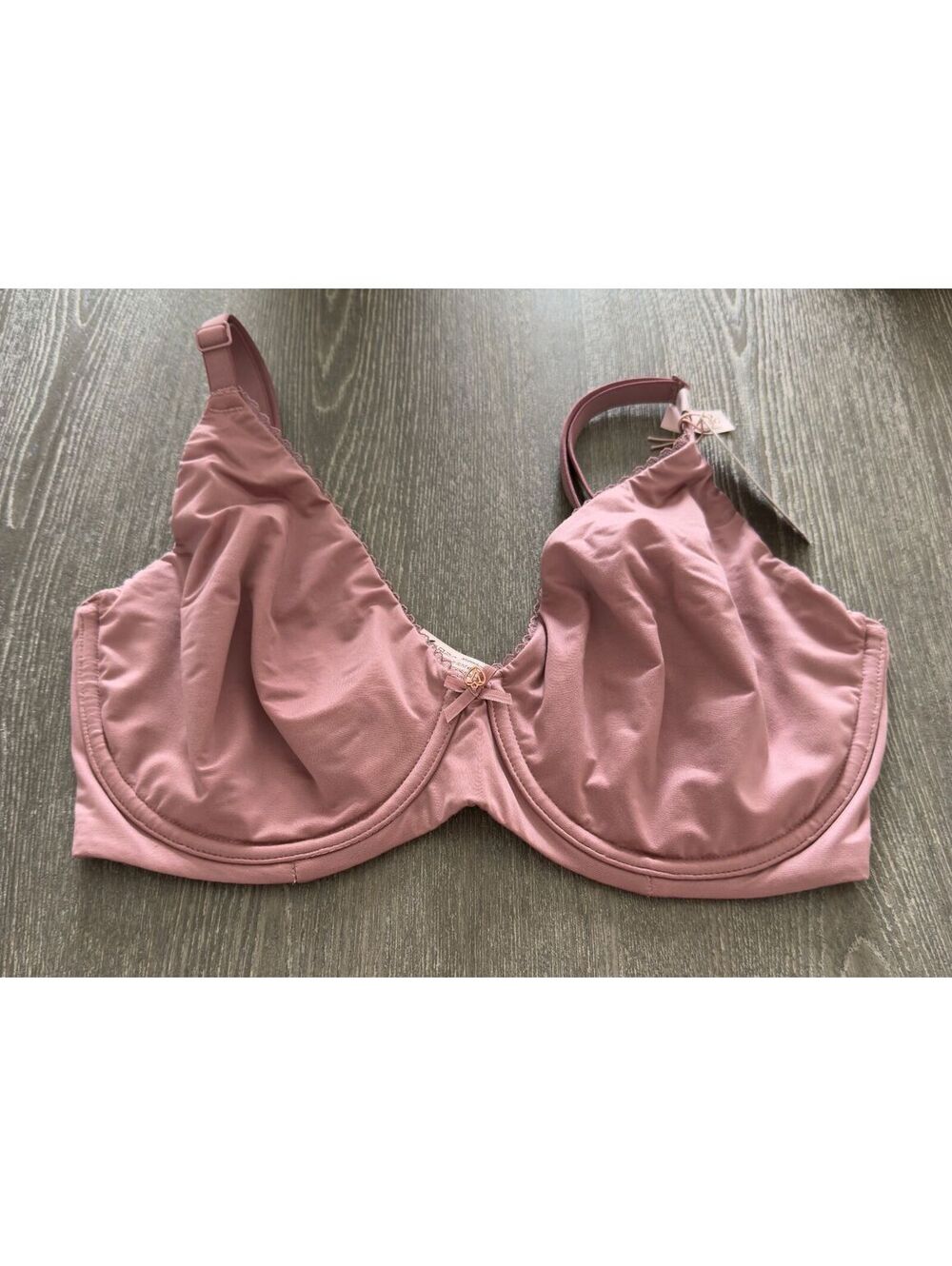 Body by Victoria Invisible Lift Full-Coverage Mauve Minimizer Bra